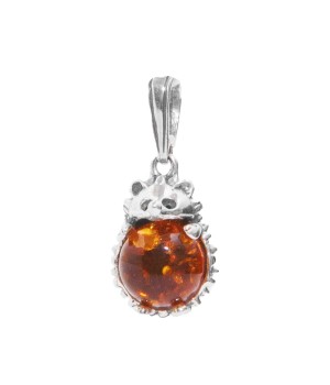 Pendant with amber